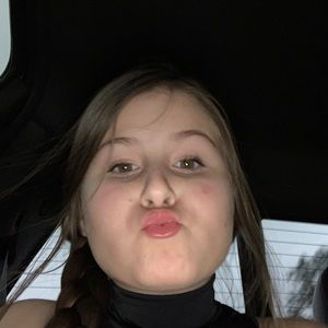 Meet your Posher, Raylee